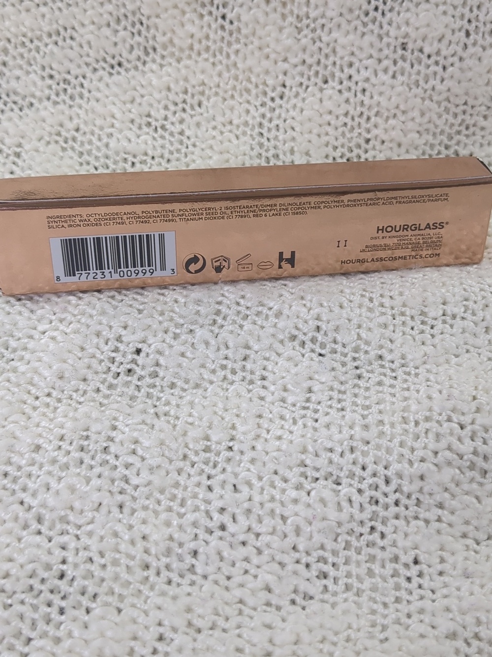 Hourglass You Make Me Matte Lipstick Crayon, 0.9g/0.03oz - Picture 5 of 10